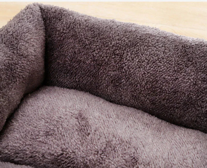 Black Plush Dog Bed – Non-Slip, Breathable Sleeping Mat for Small to Large Dogs