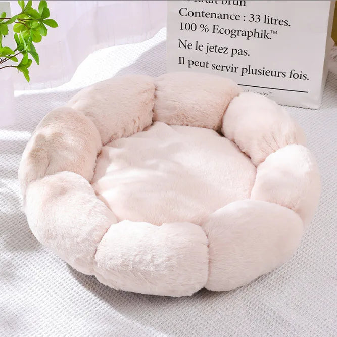 Flower-Shaped Cotton Pet Bed – Comfy, Stylish Sleep Mat for Dogs & Cats (Indoor/Outdoor Use)